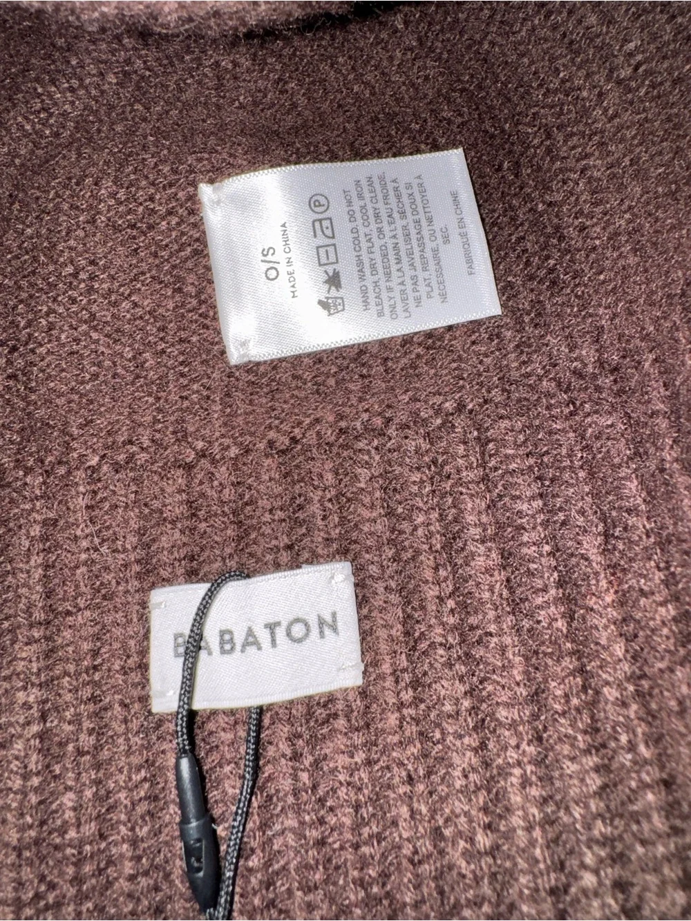 NWT Aritzia / Babaton cash cuff Cashmere Beanie in brown